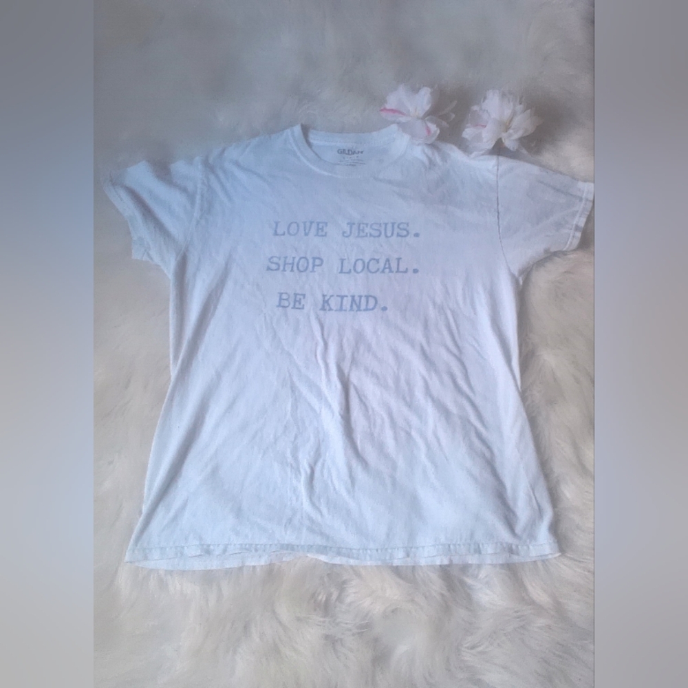 Gildan Faith Graphic T Shirt Size L